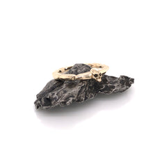 Petram Skull Ring with No Jaw (Gold)